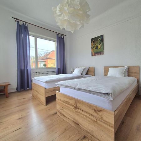 West Capital - Free Private Parking Apartamento Zagreb Exterior foto