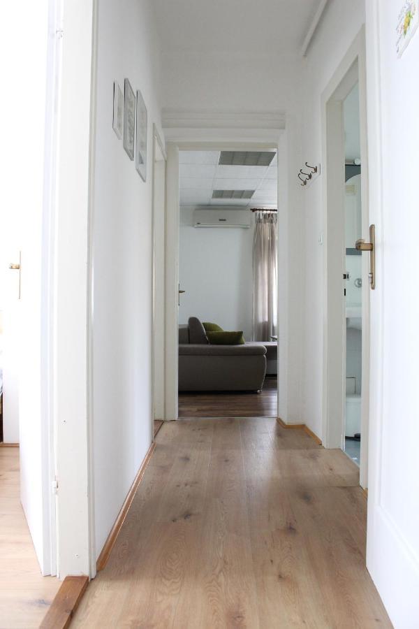 West Capital - Free Private Parking Apartamento Zagreb Exterior foto