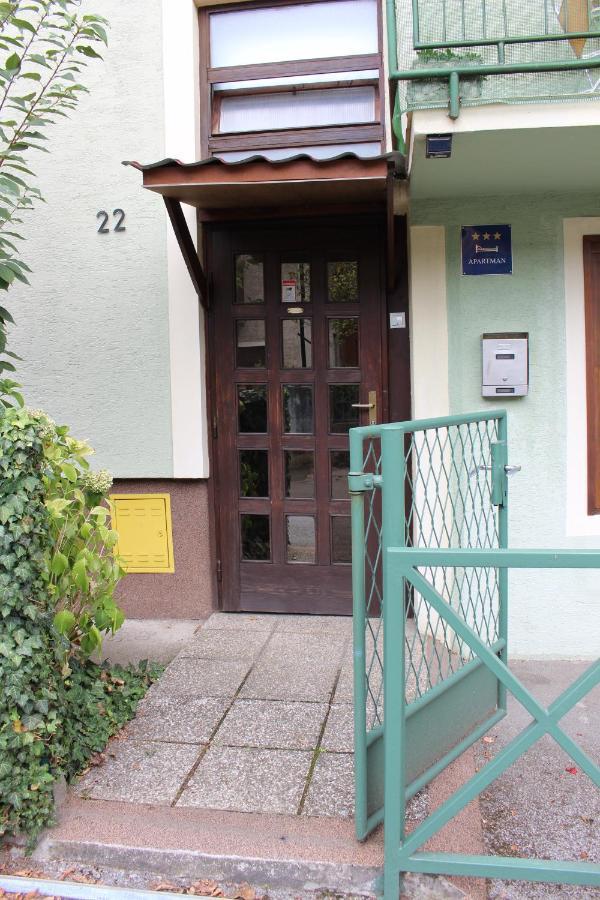 West Capital - Free Private Parking Apartamento Zagreb Exterior foto